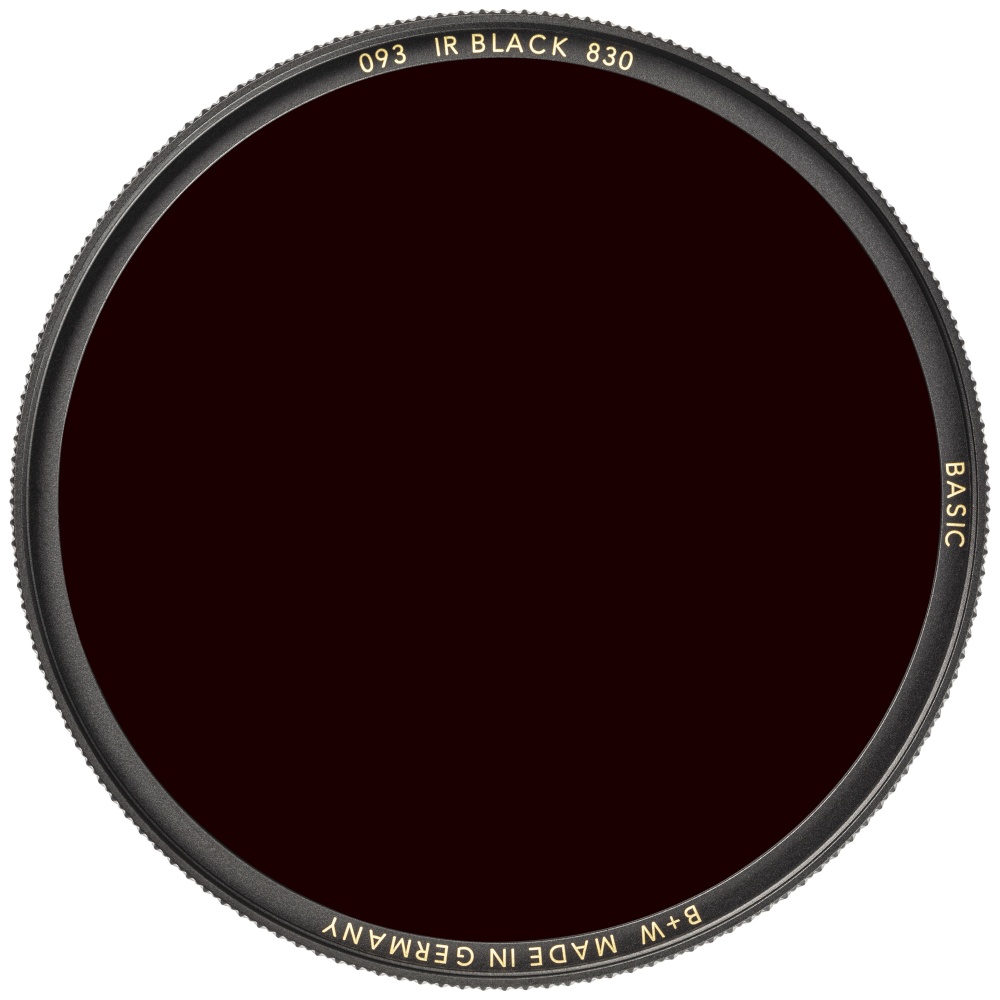 BASIC 093 IR Black Red 830 67м инфракрасный светофильтр B+W