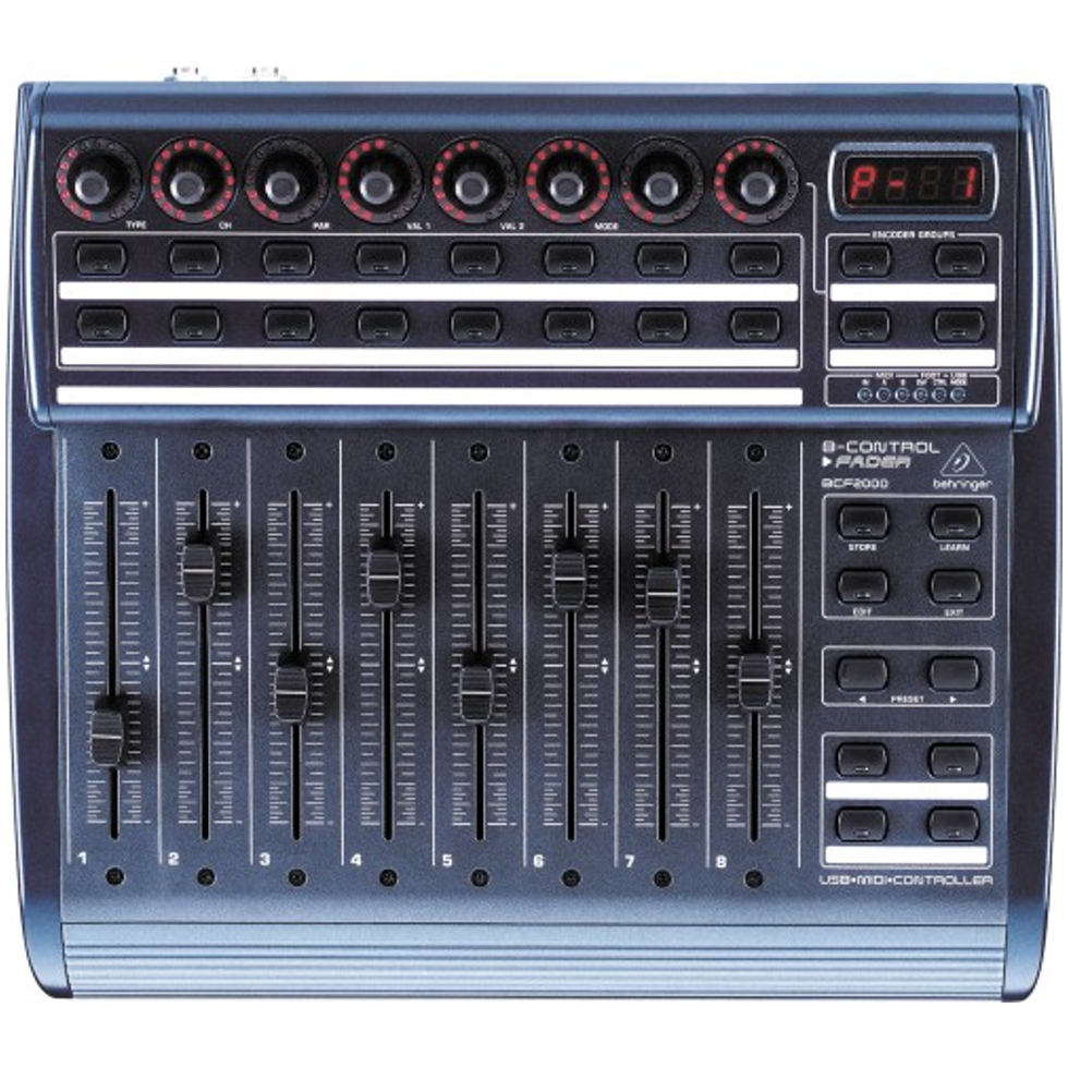 BCF2000 USB/MIDI-контроллер Behringer