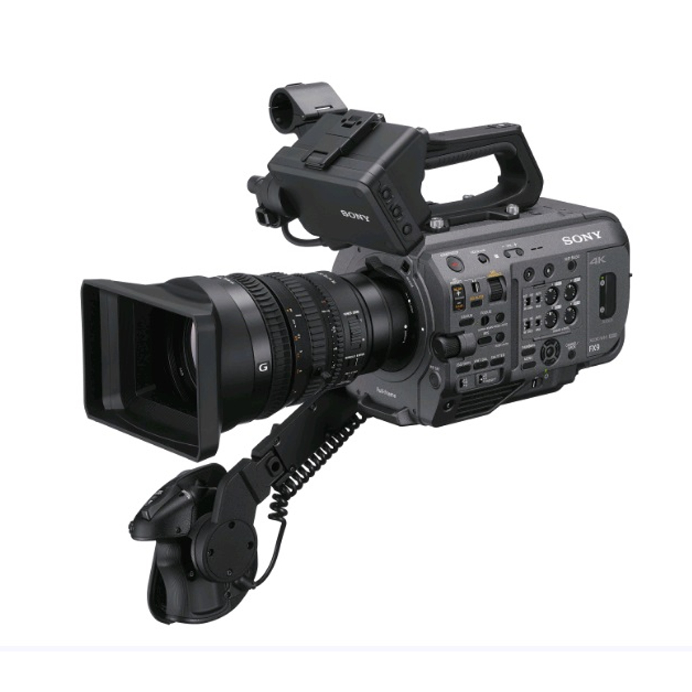 PXW-FX9TK камера с объективом Sony