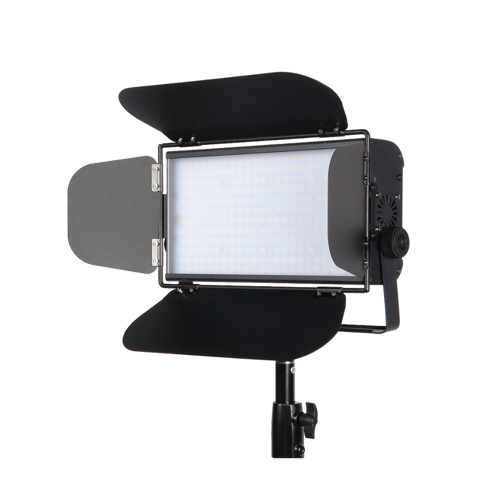 StudioLight 100 LED DMX осветитель светодиодный GreenBean