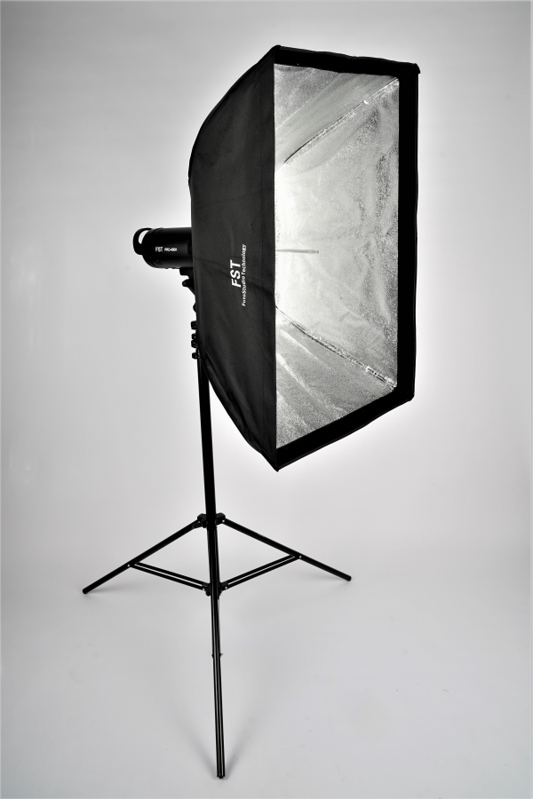 SB-35U 60x90cm быстрораскладной софтбокс FST